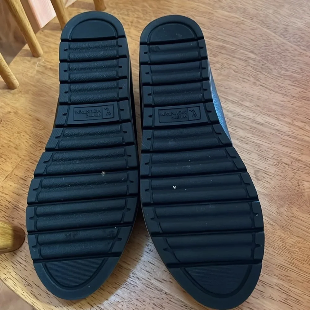 White Mountain Women's Black Vegan Leather Flats  Loafers 8.5